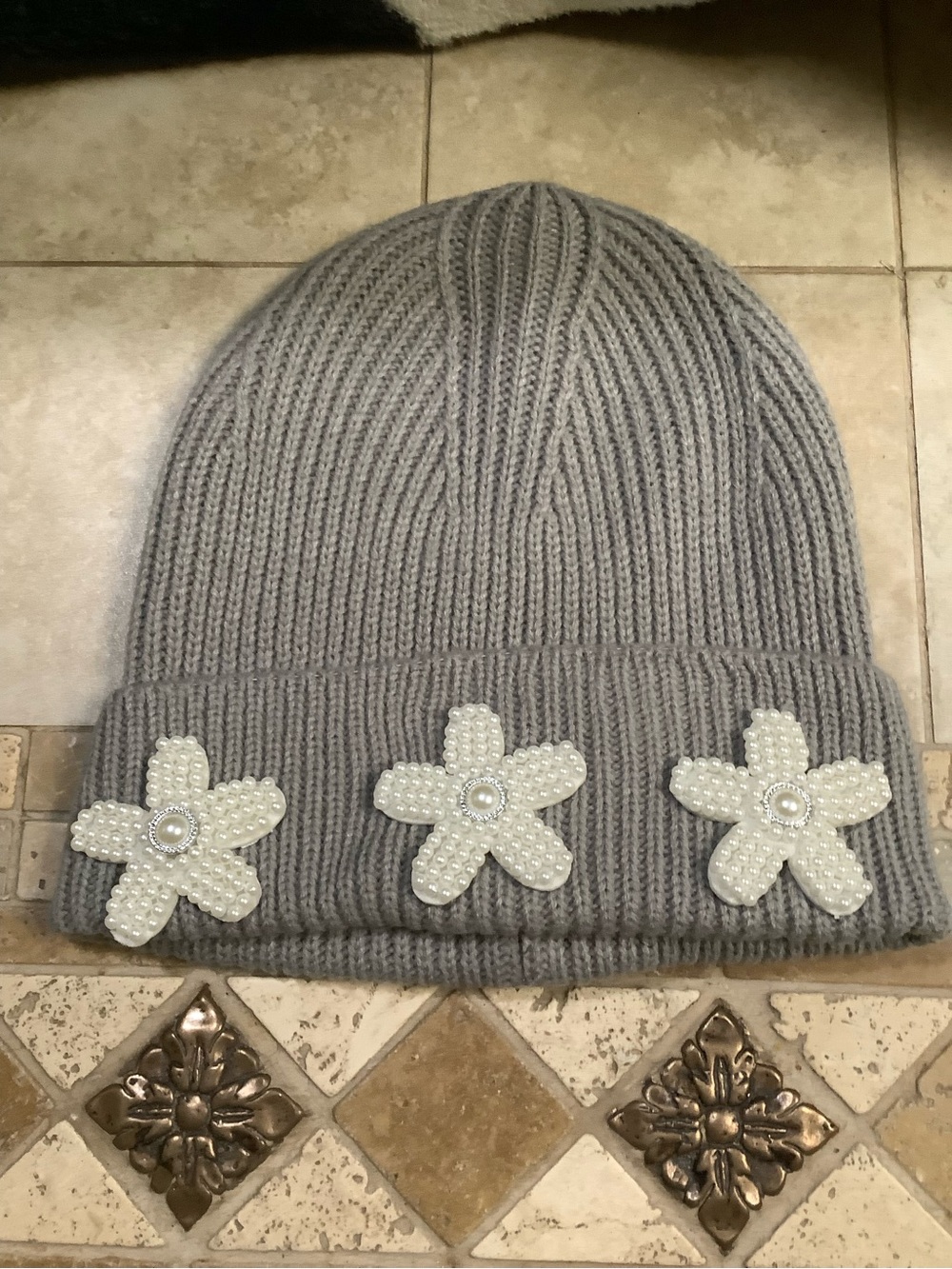 Papillon Blanc Gray Ribbed Knit Beanie with Pearl Flower Accents